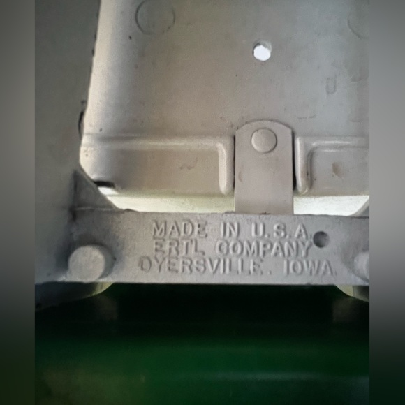 Vintage John Deere White Metal Dump Truck Toy Vehicle Farm Tractor - Picture 12 of 16